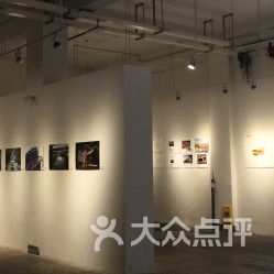 二廠(chǎng)文創(chuàng)公園 重慶文化藝術(shù)新地標(biāo)